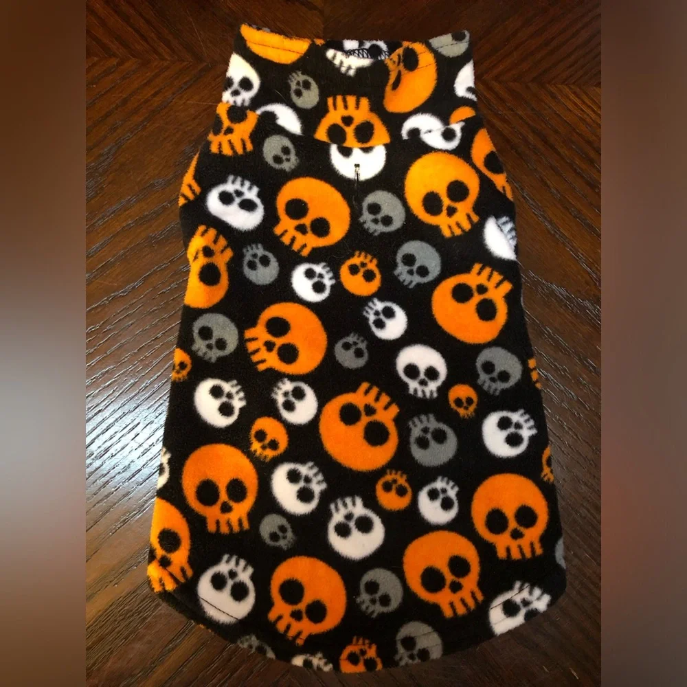 PET🐶 Orange and Black Skull Print outfit SIZE X SMALL & SIZE SMALL